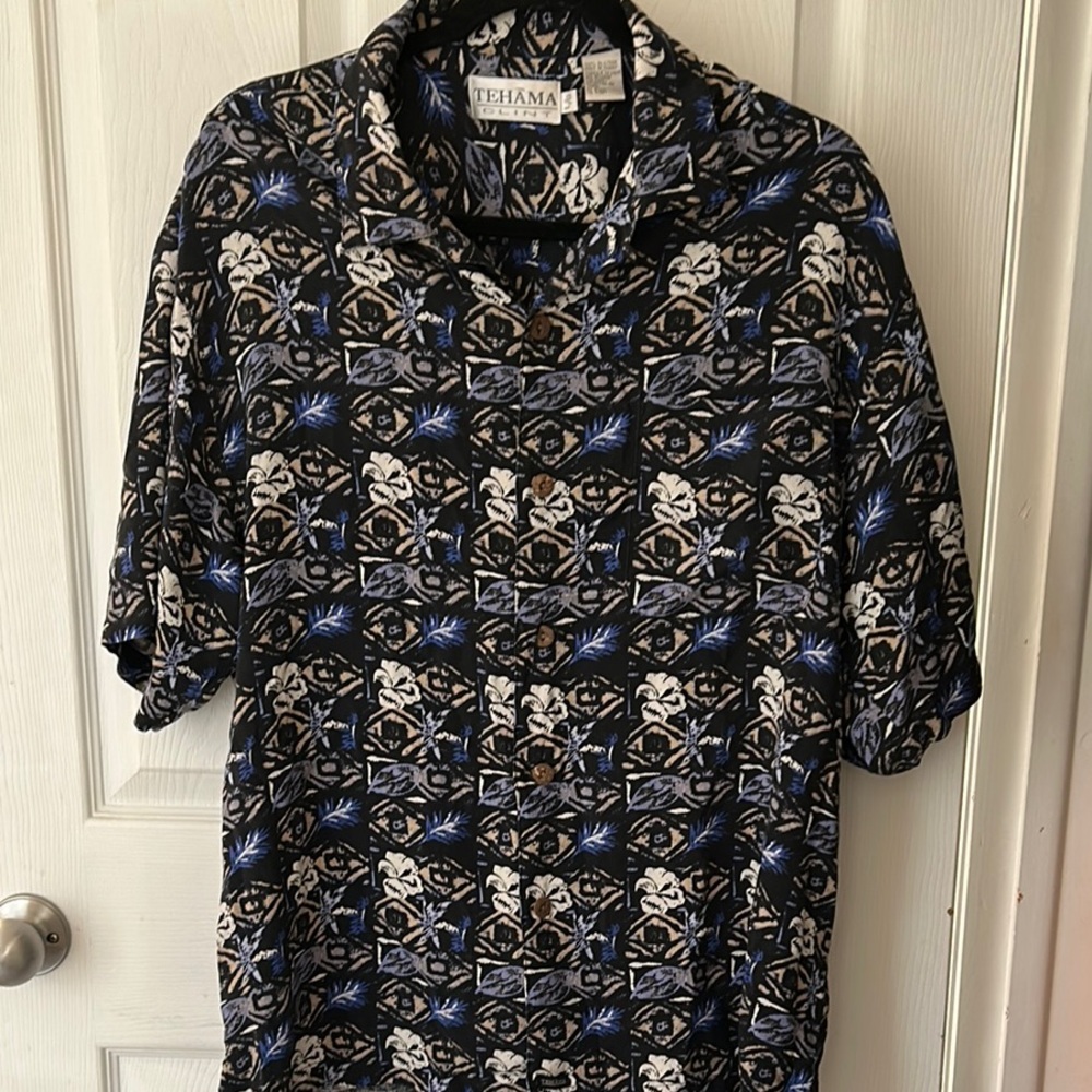 Tehama Men's Silk Black and Blue Patterned Shirt Large